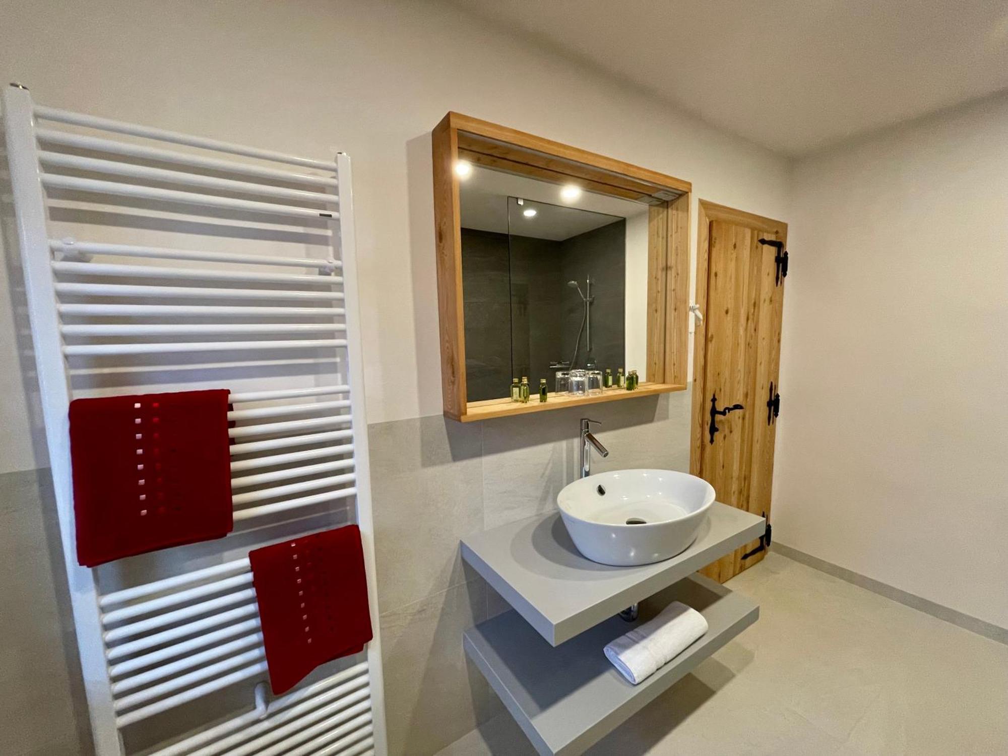 Hotel Surc Kranjska Gora Extérieur photo